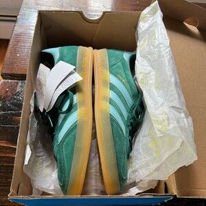 Adidas Gazelle ‘Collegiate Green Hazy Sky’ Unisex (M 7.5)